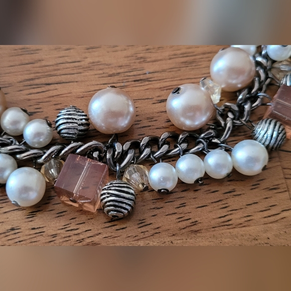 NECKLACE - Picture 2 of 4